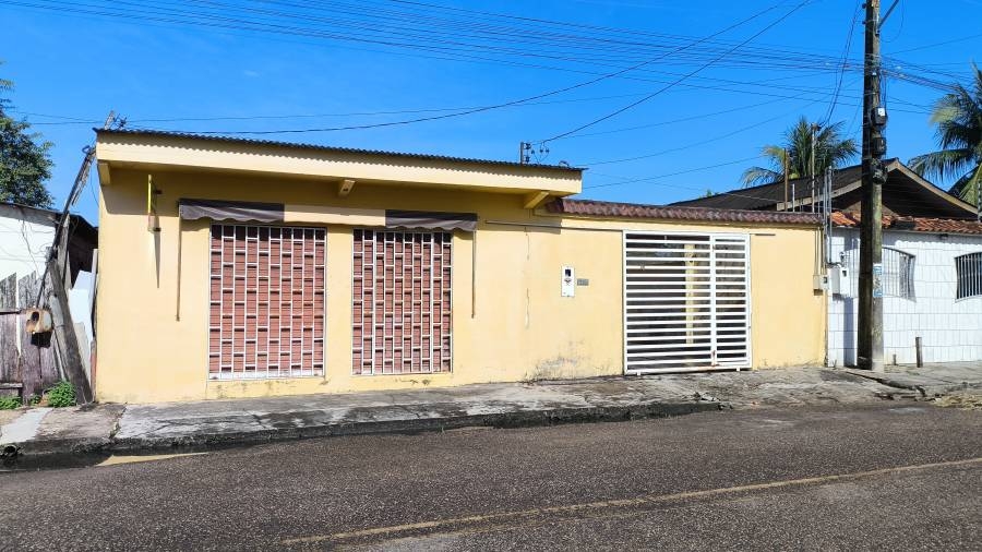 Casa na Rua Tapajós, São Francisco!