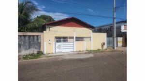 Casa na Av. Padre Rafael